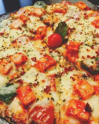 Robustaa Hyglow Cafe