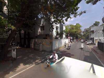 Robustaa Hyglow Cafe