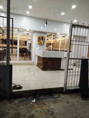 Hotel Shivneri Restaurant