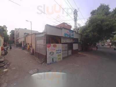 Hotel Shivneri Restaurant