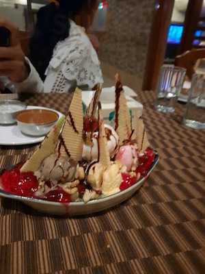 Hotel Saptgiri Bhojanalaya Restaurant