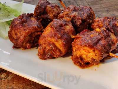 Elephant & Co. Baner