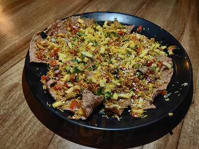 Renuka Restaurant & Lodging