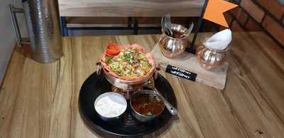 Renuka Restaurant & Lodging