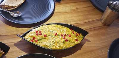 Renuka Restaurant & Lodging