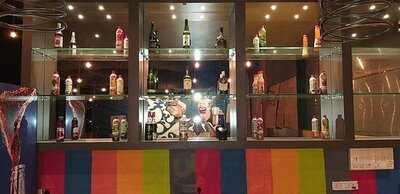 90 Degree Resto & Lounge