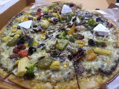 Pizzaronee By Gourmet Chef's