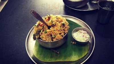 Shri Balaajee Bhavan