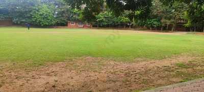 Ivy Rossa Restaurant