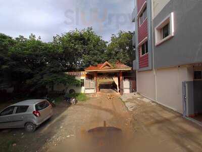 Ivy Rossa Restaurant