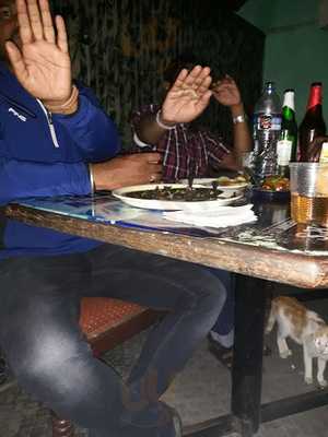 Vs Garden Bar And Restaurant