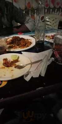 Vs Garden Bar And Restaurant