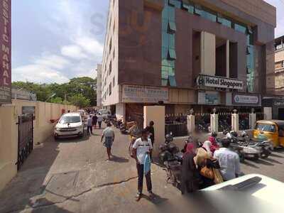 Hotel Arumuka Bhavan High Class Veg Restaurant