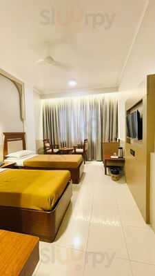 Ideal Hotel Restaurant