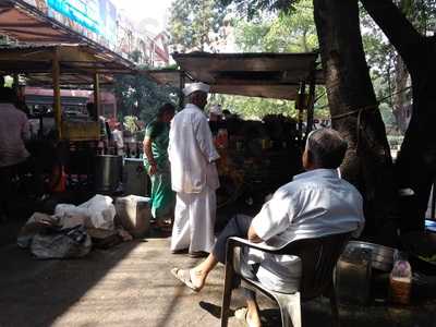 Shree Sidhivinayak Vadapav Centre