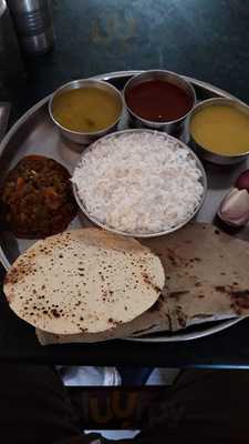 Samadhan Lunch Home
