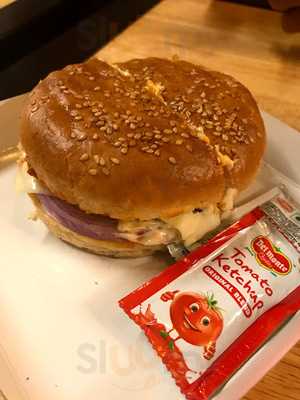 Bhavadhaarani Juice Shop