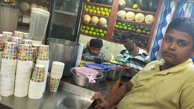 Om Ganesha Fruit Juice Centre