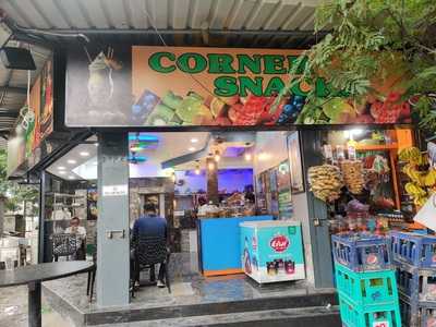 Corner Snacks