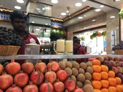 Anbazagan Fruit Juice & Ice Cream Parlour
