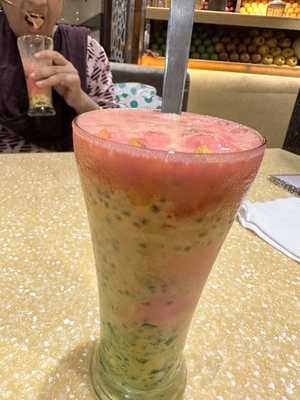 Anbazagan Fruit Juice & Ice Cream Parlour