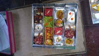 Rajdhani Sweets