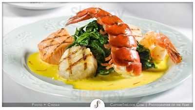 Navmi Restaurant And Bar