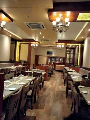 Navmi Restaurant And Bar