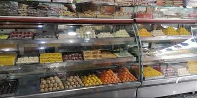 Manpasand Mithaiwale