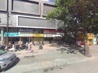 Hotel Samrat Restaurant