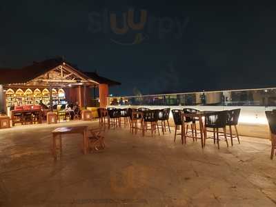 Roof Top Bar