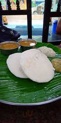 Hotel Aksayapavan Restaurant