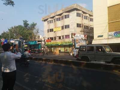 Hotel Aksayapavan Restaurant