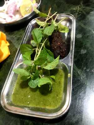 Hotel Al Quresh Restaurant