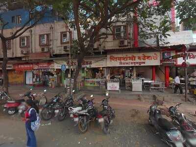 Cafe's Cross & Pizza Zone