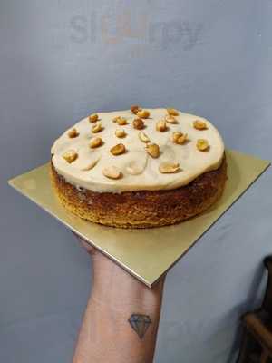 Fresh Cakes By Bakerzoh