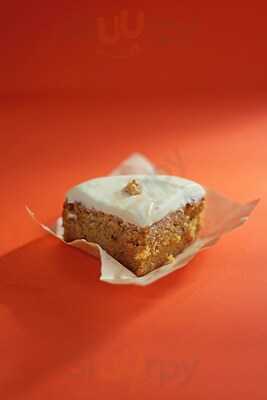 Fresh Cakes By Bakerzoh