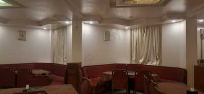 Aakash Restaurant & Bar