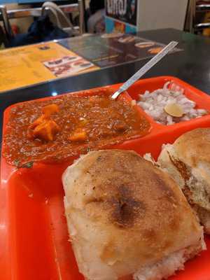 Goli Vada Pav
