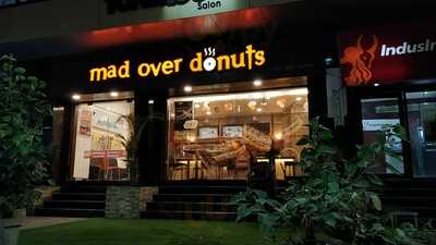 Mad Over Donuts