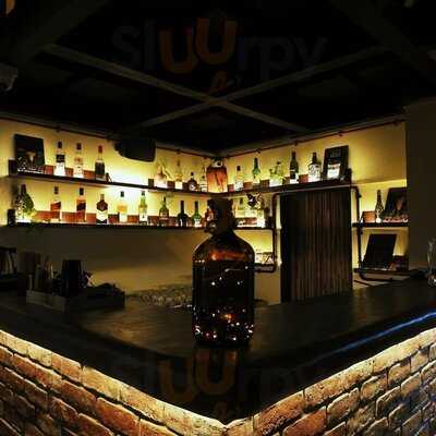 Bubsterrs Bar & Kitchen