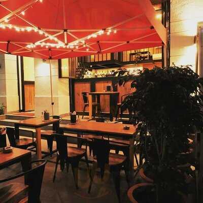 Bubsterrs Bar & Kitchen