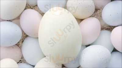 Vada Pav & Snacks Centre