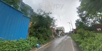 Vada Pav & Snacks Centre