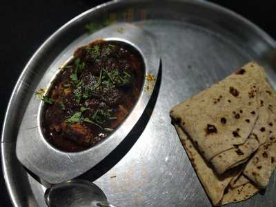 Hotel Khandeshi Express