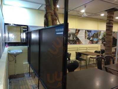 Hotel Gavran Kolhapuri Restaurant