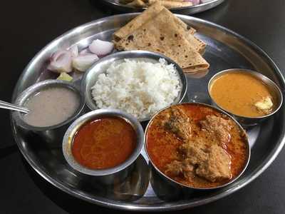 Hotel Gavran Kolhapuri Restaurant