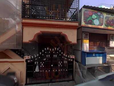 Dum Biriyani Curry Corner