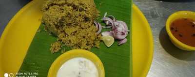 Dum Biriyani Curry Corner