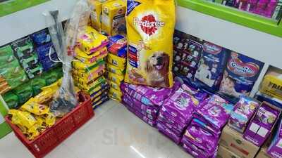 Dazzling Manali Cafe